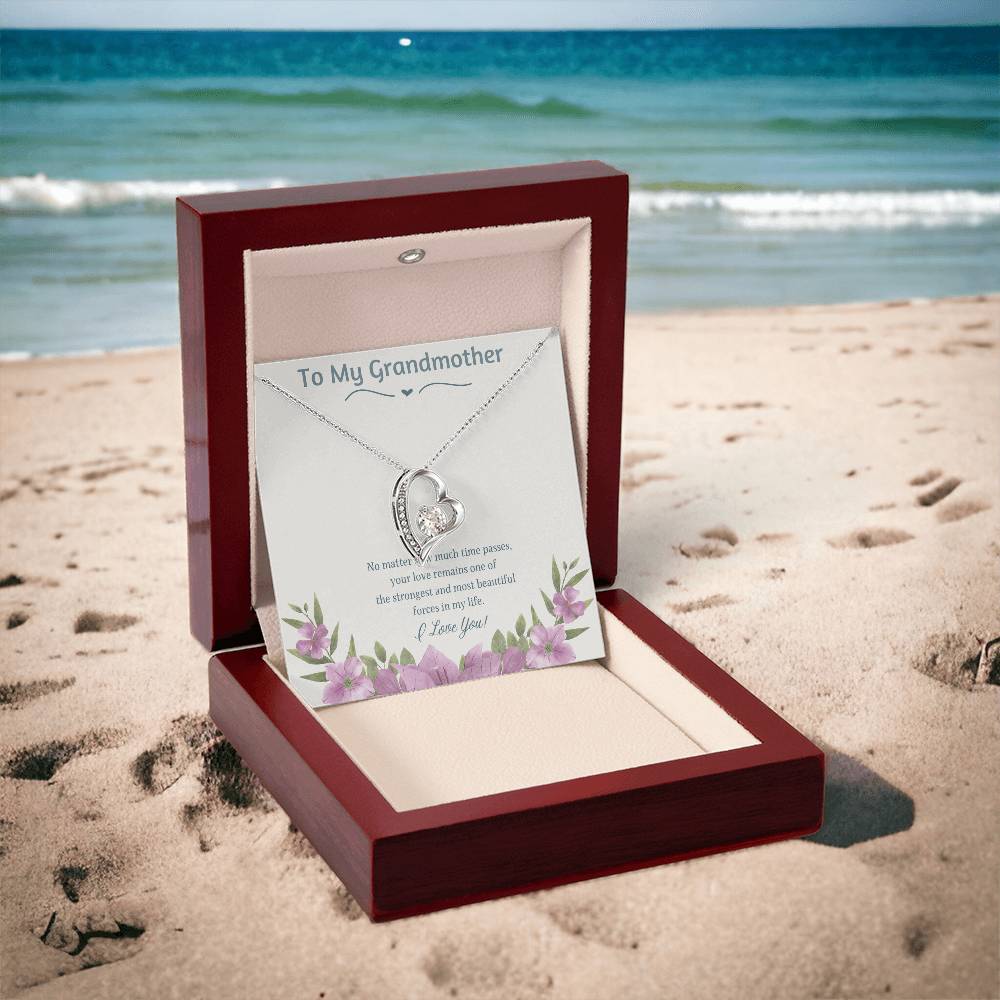 To My Grandmother Forever Love Necklace – Heartfelt Gift for Grandma – Meaningful Jewelry with Message Card