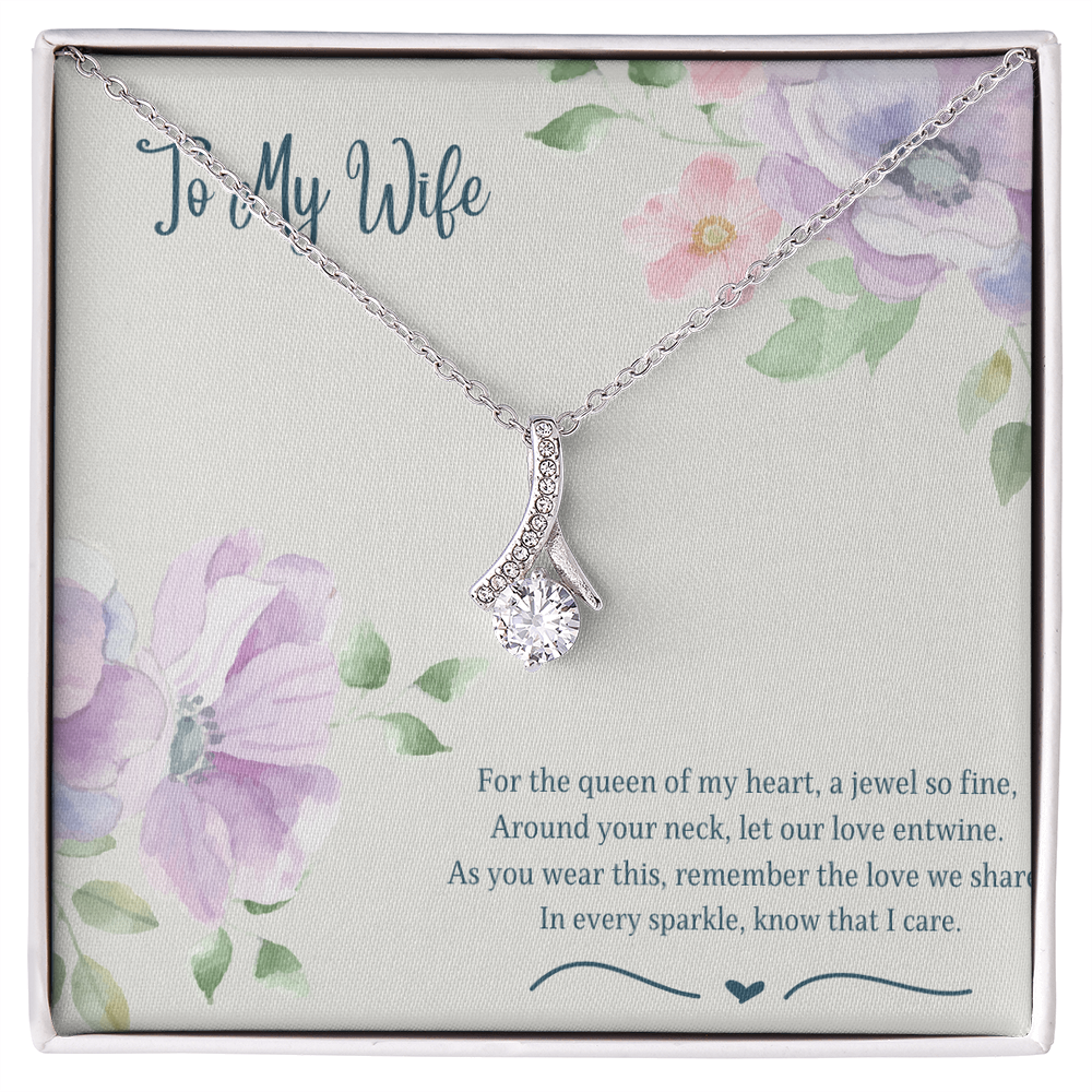 To My Wife Queen Of My Heart Alluring Beauty Necklace