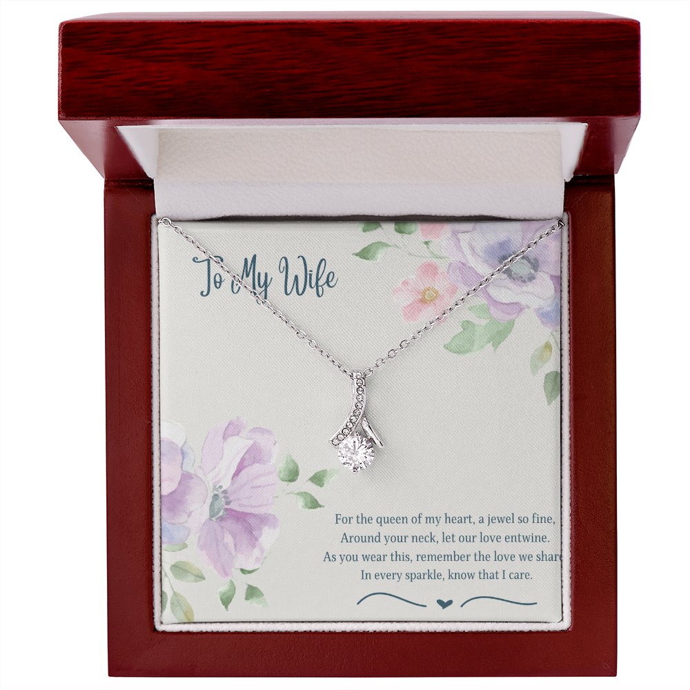 To My Wife Queen Of My Heart Alluring Beauty Necklace