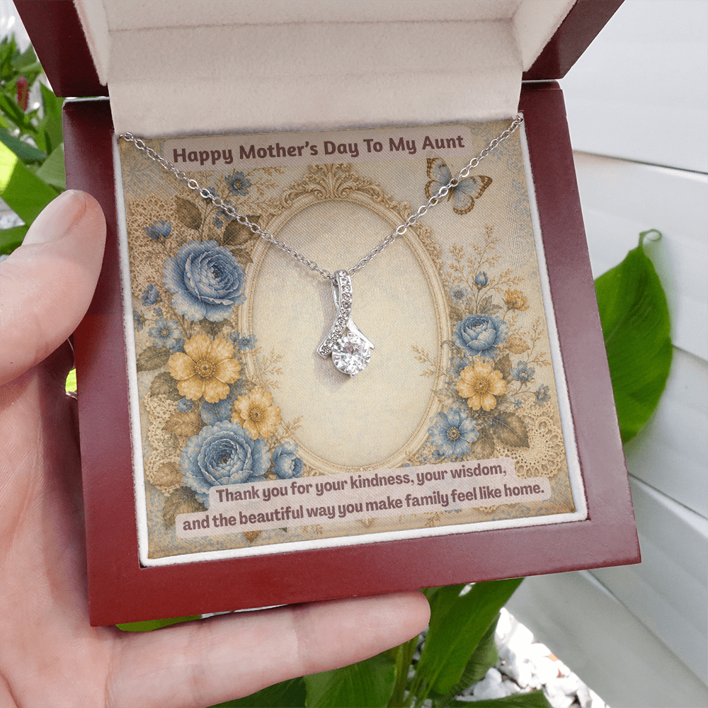Happy Mother's Day to My Aunt Alluring Beauty Necklace Vintage Mirror